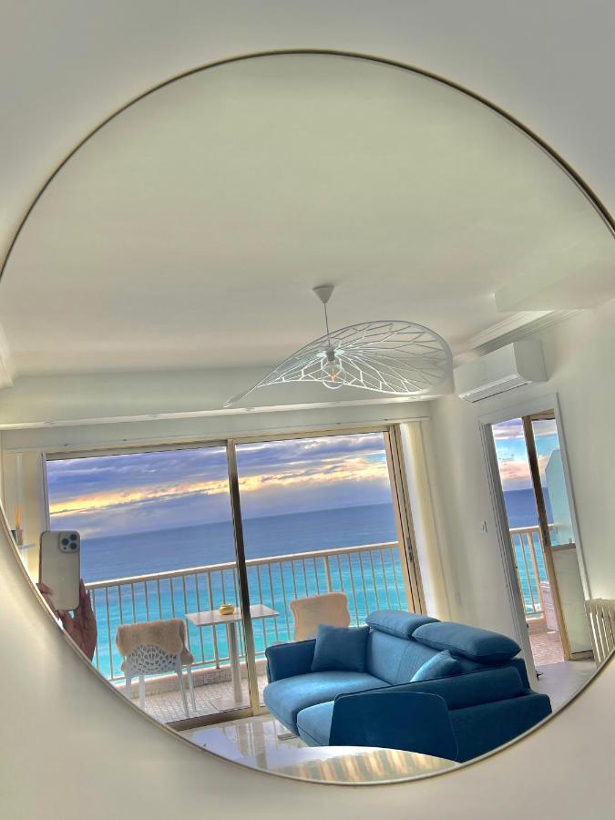 Appartement Seaviews By Jenni Menton, La Suite, Superbe Front De Mer, Emplacement Avec Terrasse Et Parking! Menton