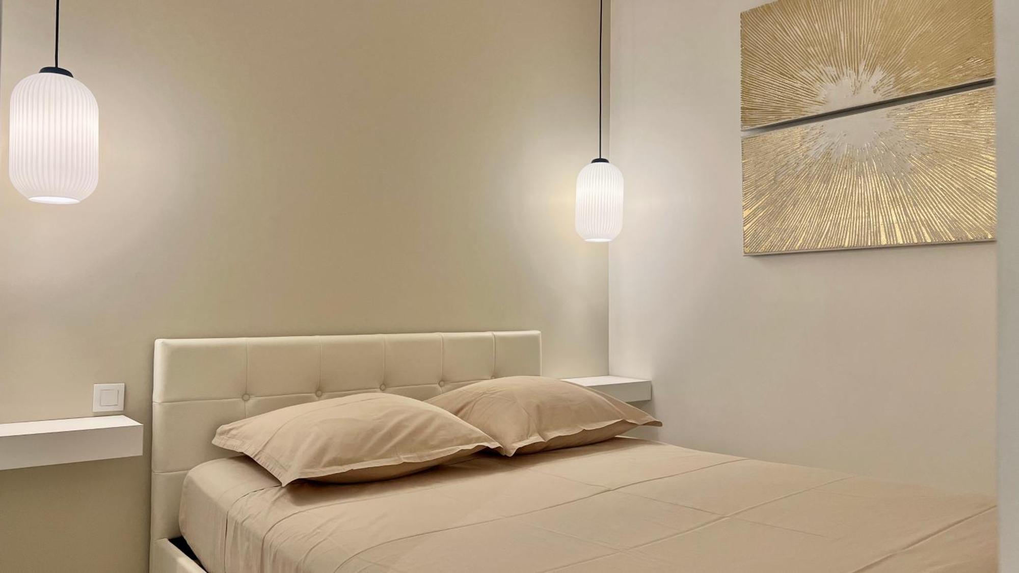 Apartment Seaviews By Jenni Menton, La Suite, Superbe Front De Mer, Emplacement Avec Terrasse Et Parking! Menton